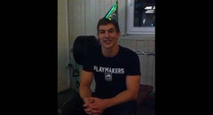 Natio Safety Falk Horn gratuliert Playmakers Football zum 1. Geburstag